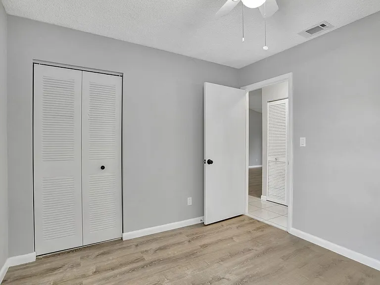 9413 Boca Cove Cir — Photo 7