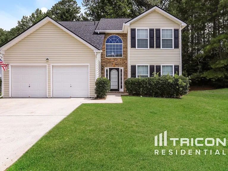 2640 Thunder Basin Way — Photo 1