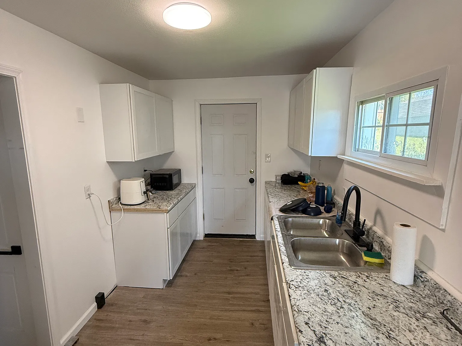 155 Fernwood Ave — Photo 4