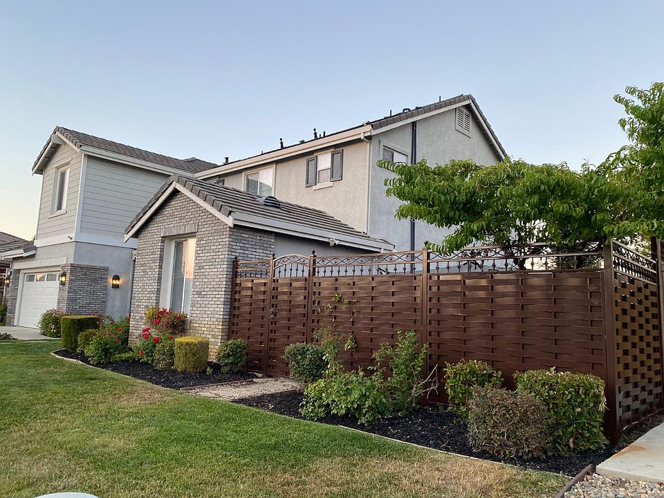2nd image of 713 Atchison Dr