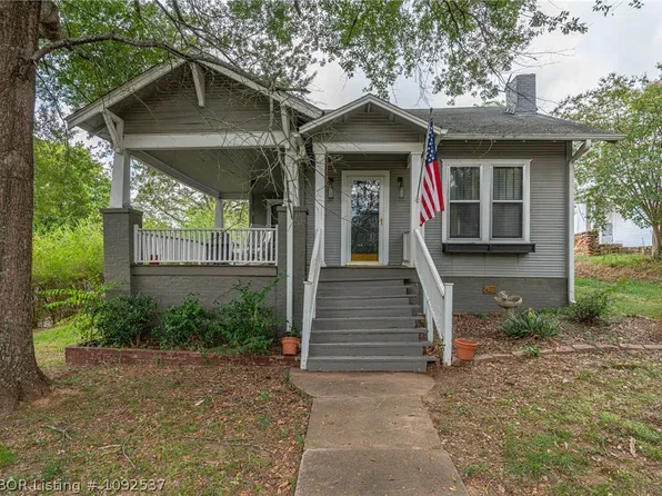 512 N Elm St, Paris, AR 72855
