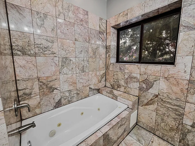 22 S Western Ave #202 — Photo 18