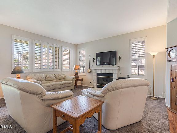 5th image of 271 Fieldstone Way APT A