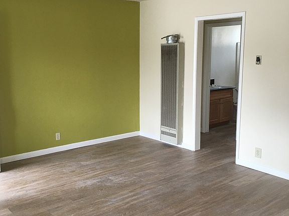 3rd image of 207 S Marguerita Ave