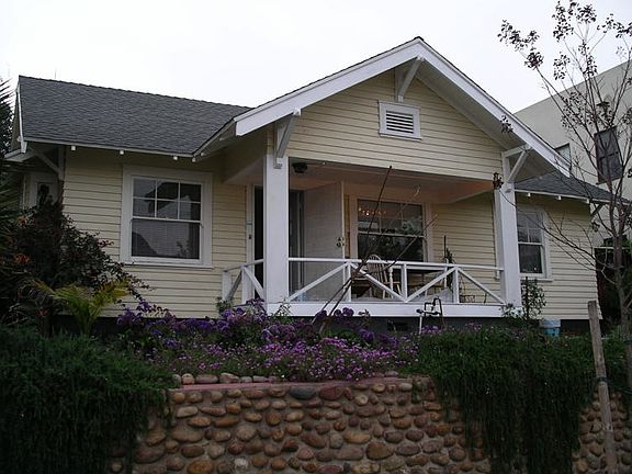 3rd image of 3808 Centre St