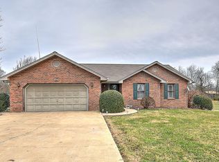 203 Robin Hood Ln, Church Hill, TN 37642