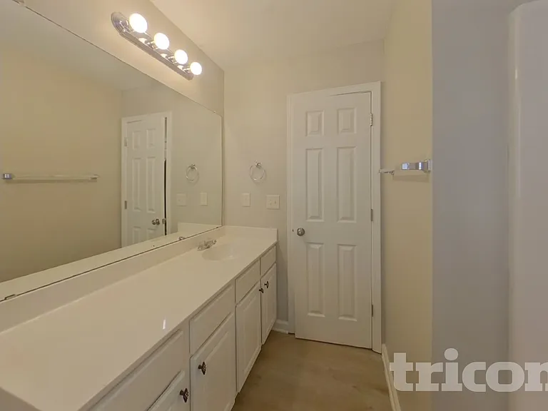 7259 Madison Cir — Photo 16