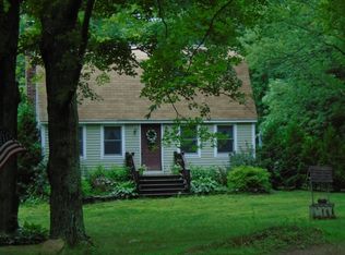 84 Chestnut Hill Rd, Hebron, CT 06248