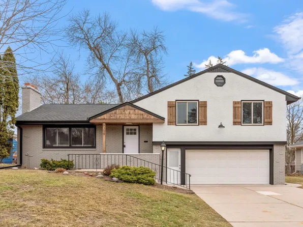 6309 Ashcroft Ln, Edina, MN 55424