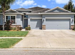 2426 Cumberland Cliff Dr, Ruskin, FL 33570