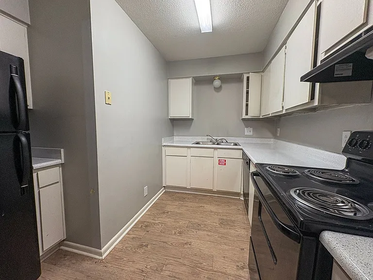 Wyndham Hill Apartments conveniently located in Southeast Tyler — Photo 23