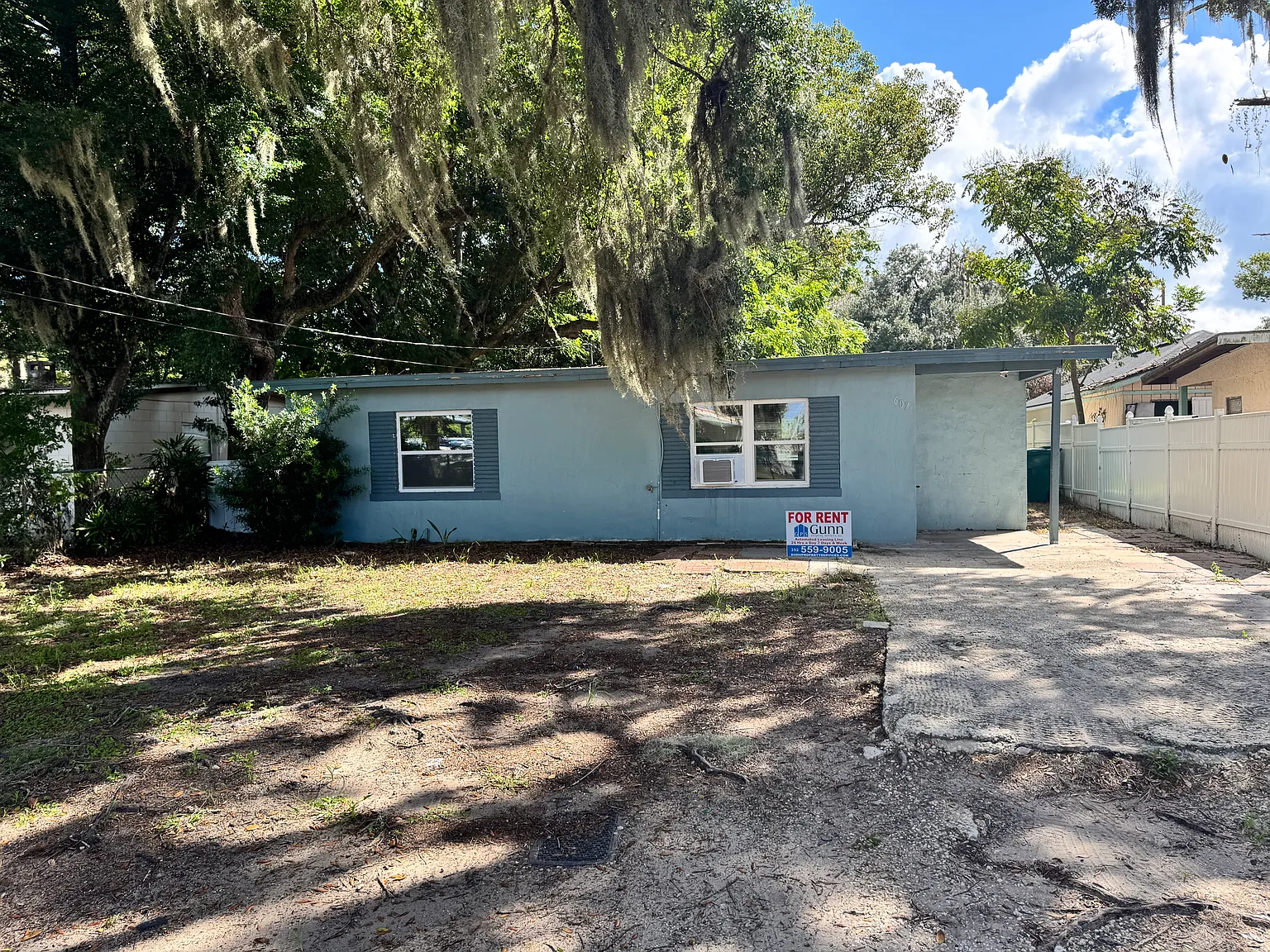 Unfurnished 2 Beds 2 Baths In Eustis — Photo 1