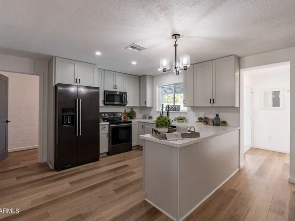 12215 N 48TH Drive, Glendale, AZ 85304