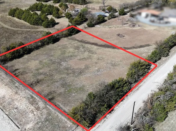 238 Spain Rd, Van Alstyne, TX 75495