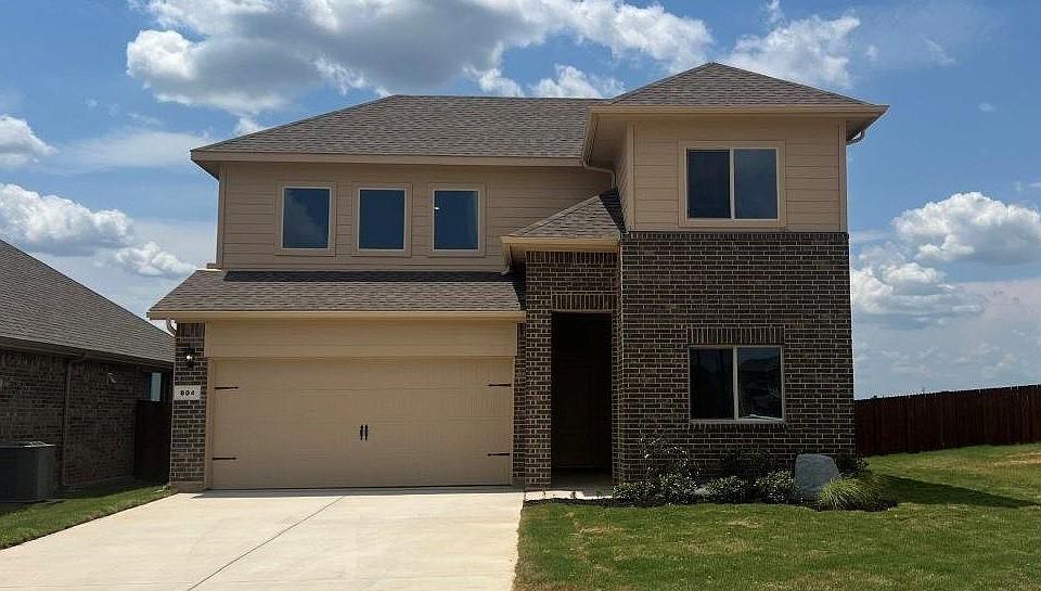 Front elevation-D.R. Horton''s Southhaven Floorplan Elevation G-All Home and community information, including pricing, included features, terms, availability and amenities, are subject to change at any time without notice or obligation. All Drawings, pictures, photographs, video, square footages, floor plans, elevations, features, colors and sizes are approximate for illustration purposes only and will vary from the homes as built.