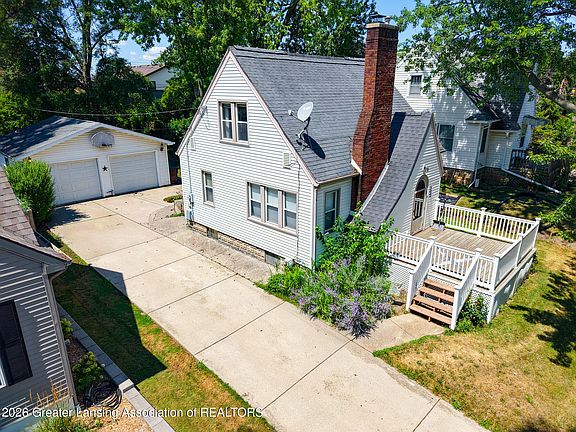 2nd image of 623 Harriet Ave