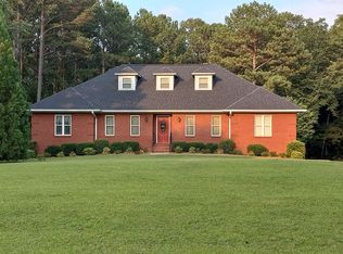 408 Eagle Point Dr, Pell City, AL 35128