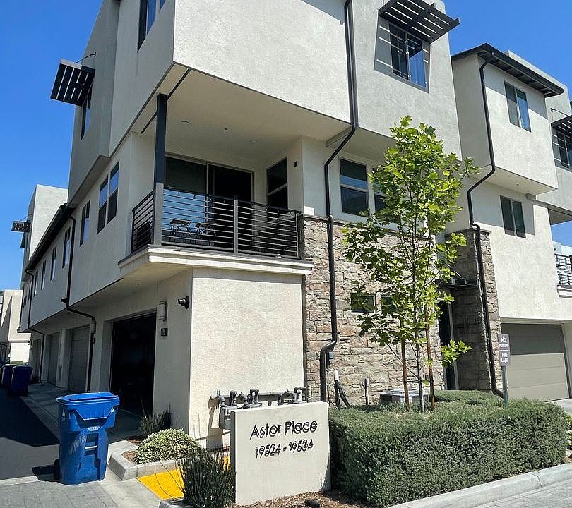 1st image of 19532 W Astor Pl