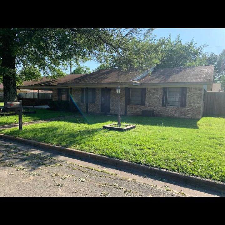 1st image of 102 Horseshoe Dr