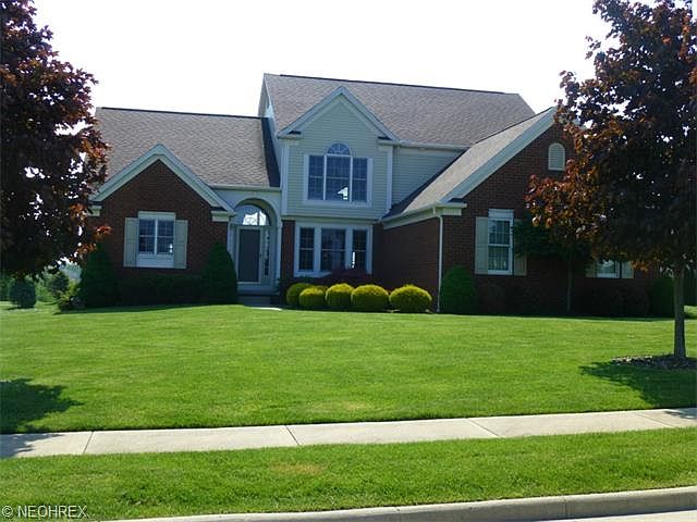 1st image of 220 Aberdeen Ct