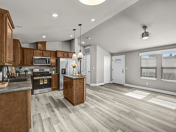 4th image of 1174 E Main St Space 31