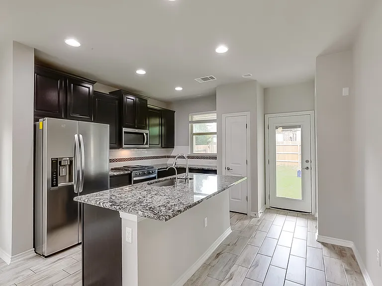 14314 McCoy Loop — Photo 8