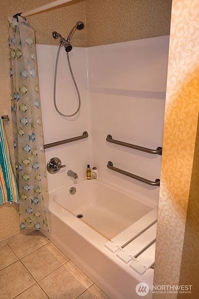 5th image of 1335 Ocean Shores Boulevard SW #S13