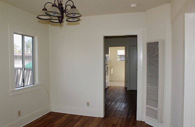 2nd image of 129 E Simpson St