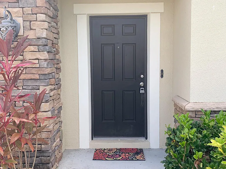 936 Sangria Cir — Photo 2