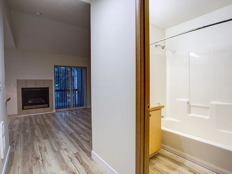 Tamarack Apartments — Photo 73