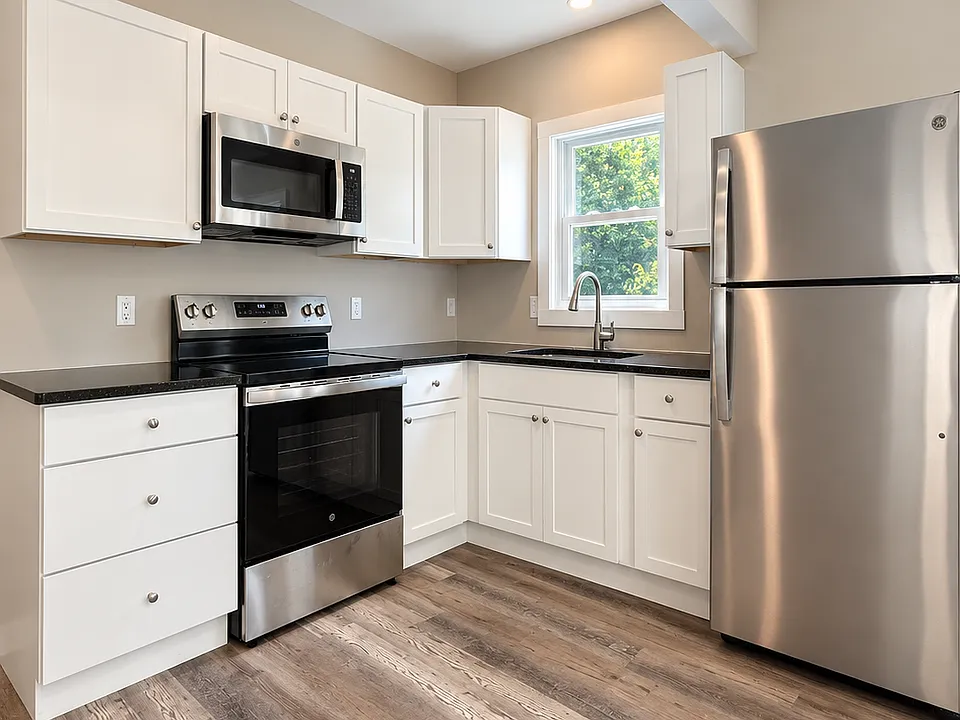 35 Rogers Ave #2