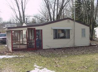 7561 Lake Dr, Reading, MI 49274