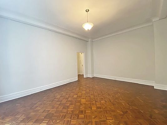 4th image of 365 W End Ave APT 106