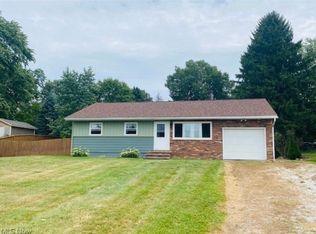 9724 Market Ave N, Hartville, OH 44632