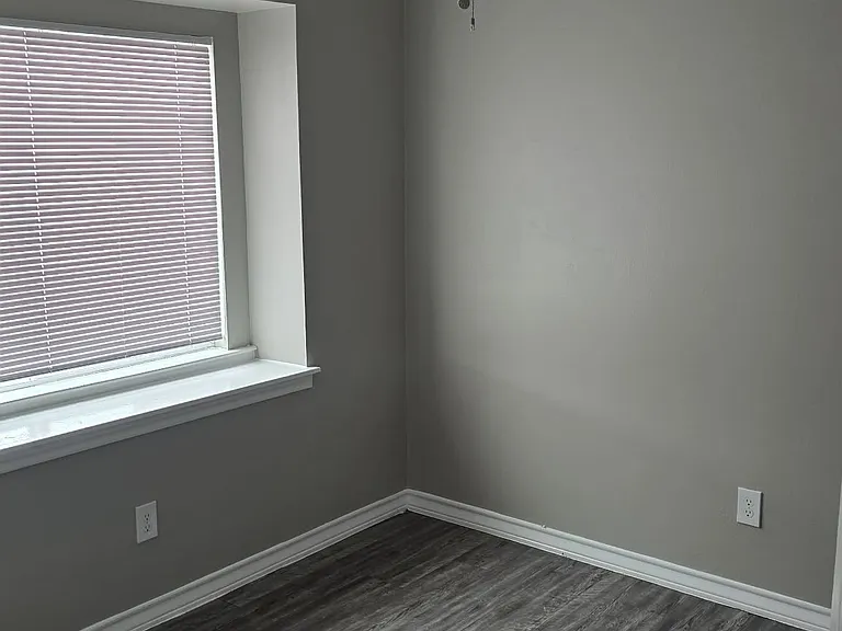 Kelley Ann Apartments — Photo 32