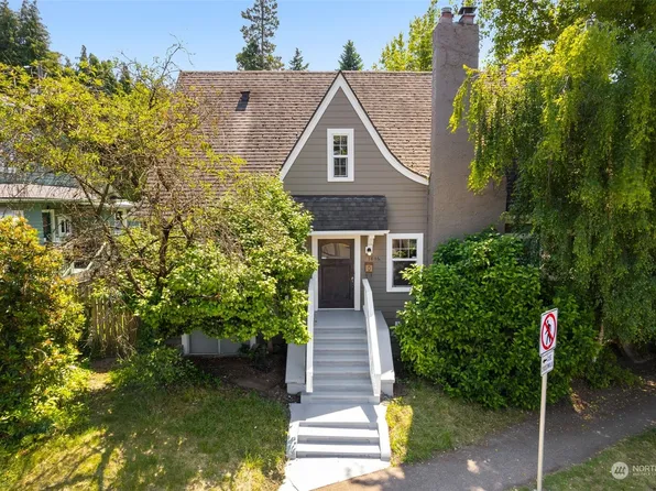 7806 Lake City Way NE, Seattle, WA 98115