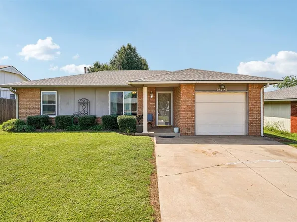 12424 Southgate Dr, Yukon, OK 73099