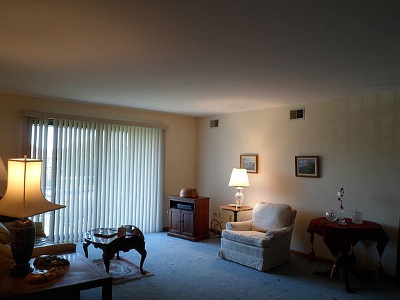 2nd image of 11018 Theresa Cir