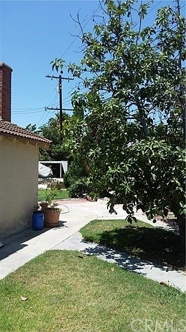 2nd image of 15061 Wales Cir