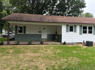 319 W 9th Ave, Garnett, KS 66032