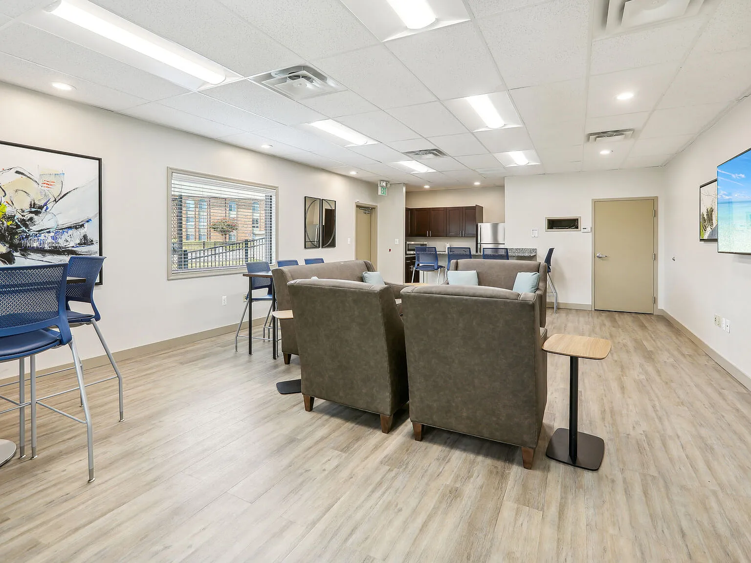 Tuscany Gardens Apartments — Photo 3
