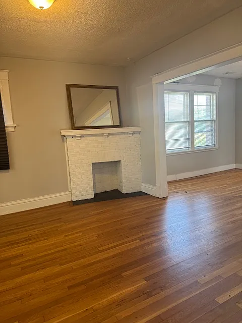 2 bed, 1250 sqft, $1,200 — Photo 3