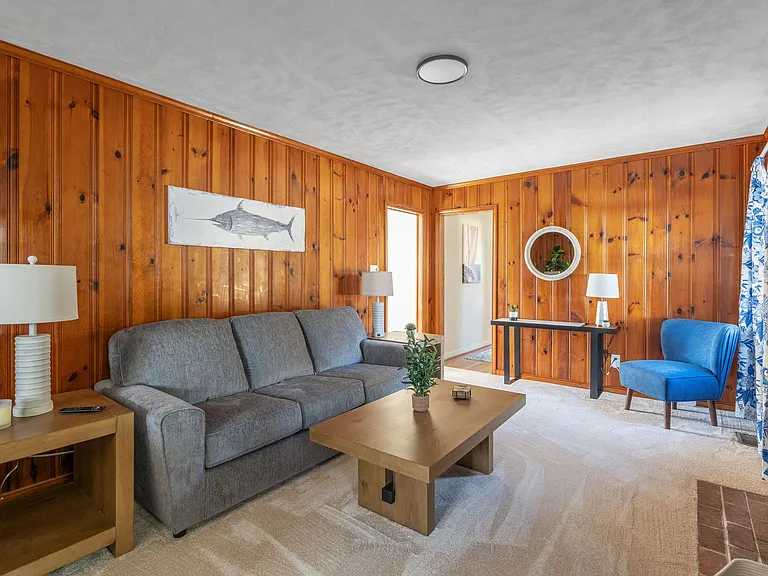 8702 Claymont Dr — Photo 30