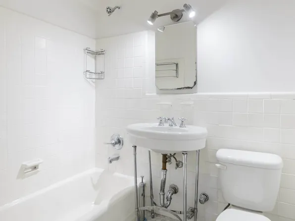 408 West 57th Street image 8 of 9