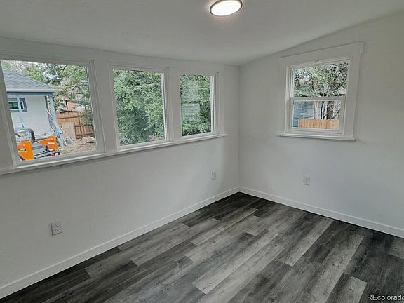 4th image of 908 W Colorado Avenue