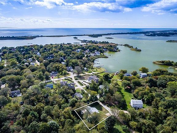 3rd image of 39 Ocean View Dr