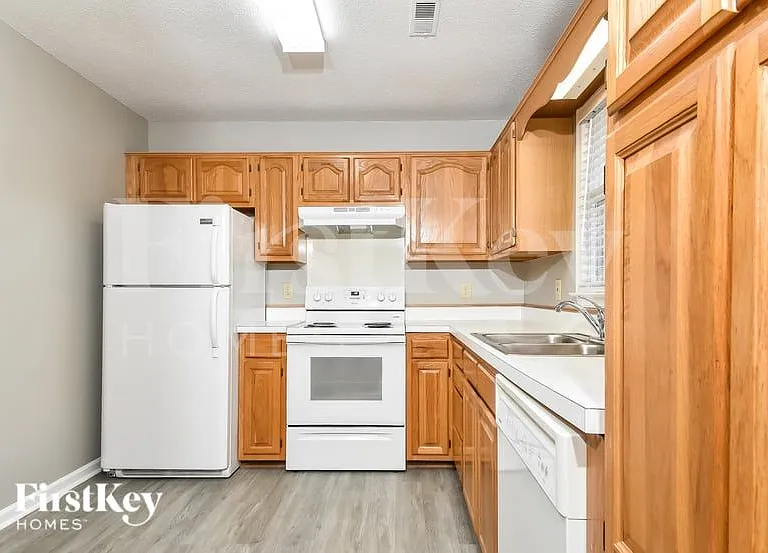 3501 Cardinal Ridge Dr — Photo 7