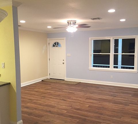 2nd image of 1020 Bayou Cir