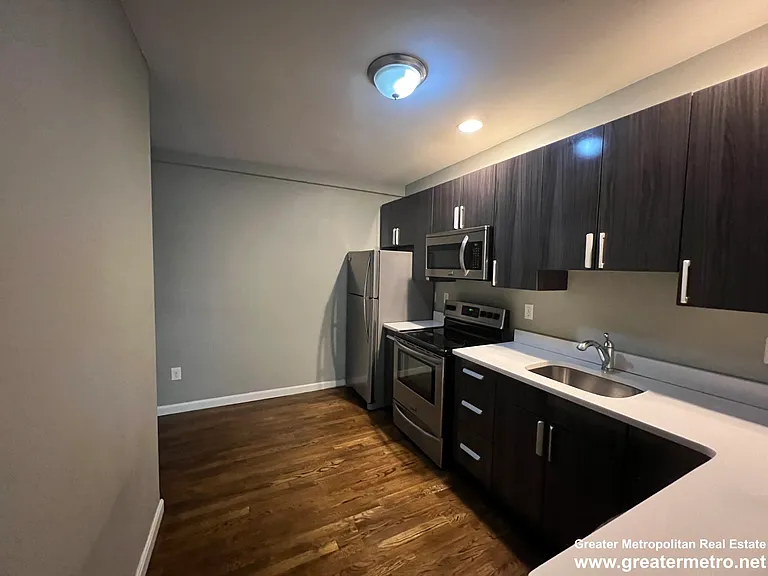2 Michelangelo St #2 — Photo 4