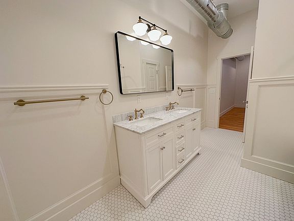 5th image of 756 Bailey St #N